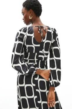 Coast Printed Satin V Neck Maxi Dress -Coast Shop acc01217 black xl 1