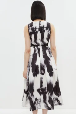 Coast Lace Inset Full Skirt Midaxi Dress -Coast Shop bcc04283 mono xl 2